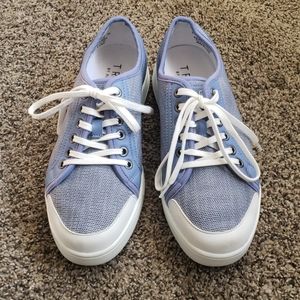 Traq Alegria Sneaker